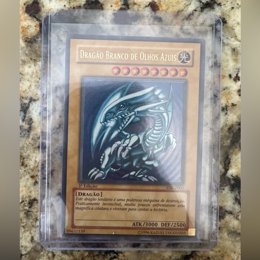 Blue-Eyes White Dragon Trading Card Set - Picture 4 of 12